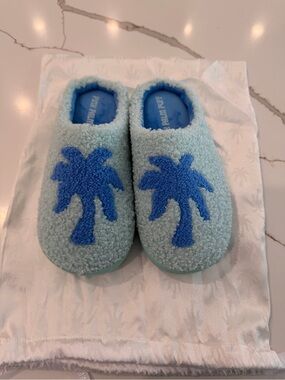 Pink Palm Puff Slippers - Teal - Petite Kids 2/3